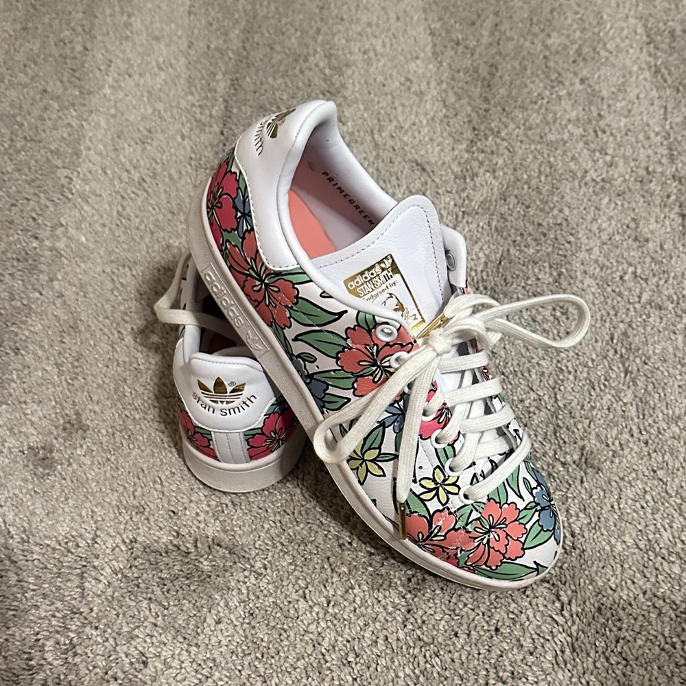 Adidas Women's Stan Smith Floral Sneakers - White and Multicolor